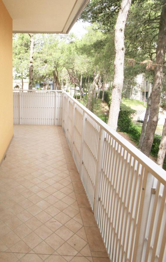 Ba- Tintoretto Apartments - Линьяно-Саббьядоро Экстерьер фото